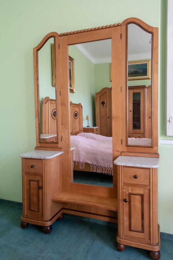 Vila Jasna Radovljica Buitenkant foto
