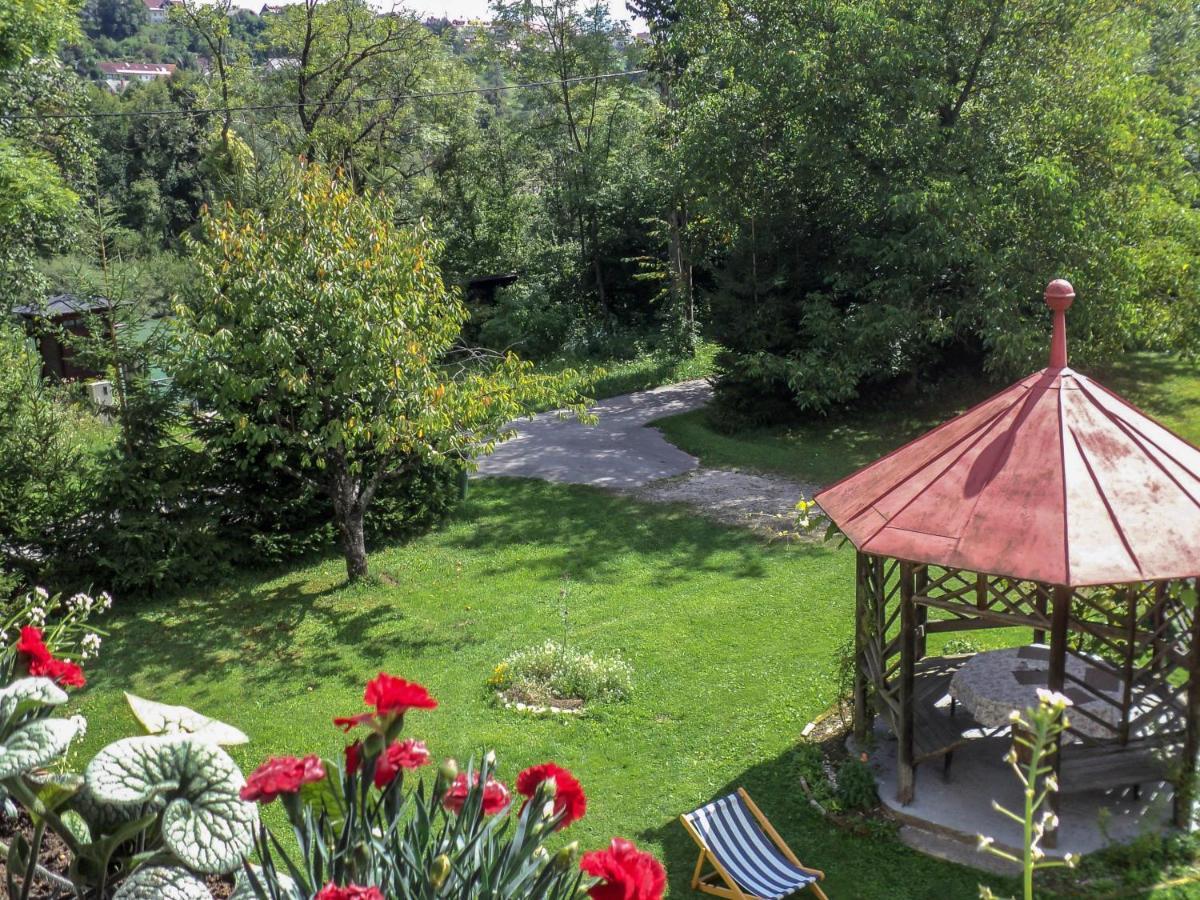 Vila Jasna Radovljica Buitenkant foto